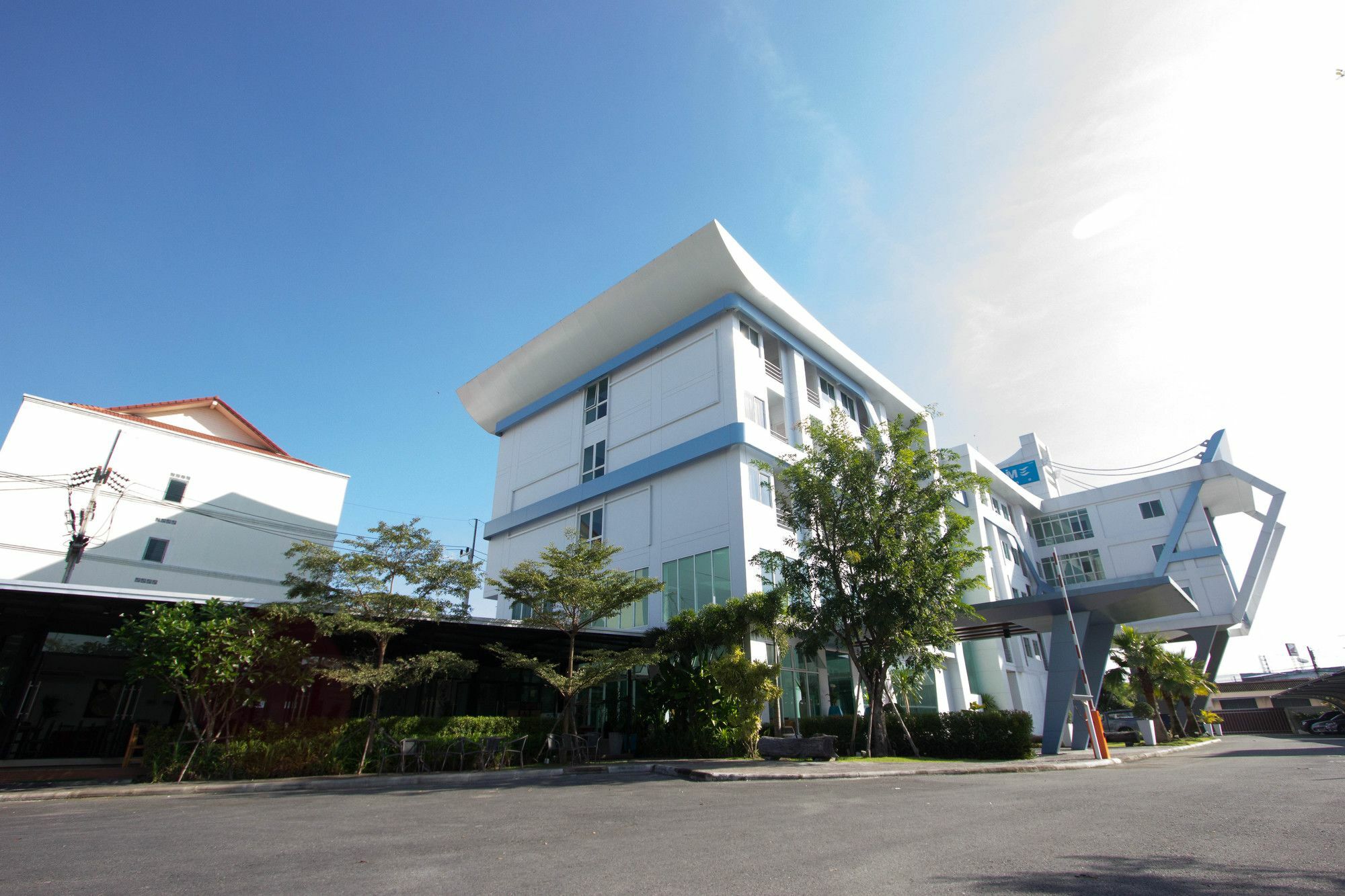 Prime Time Hotel Chonburi Ngoại thất bức ảnh